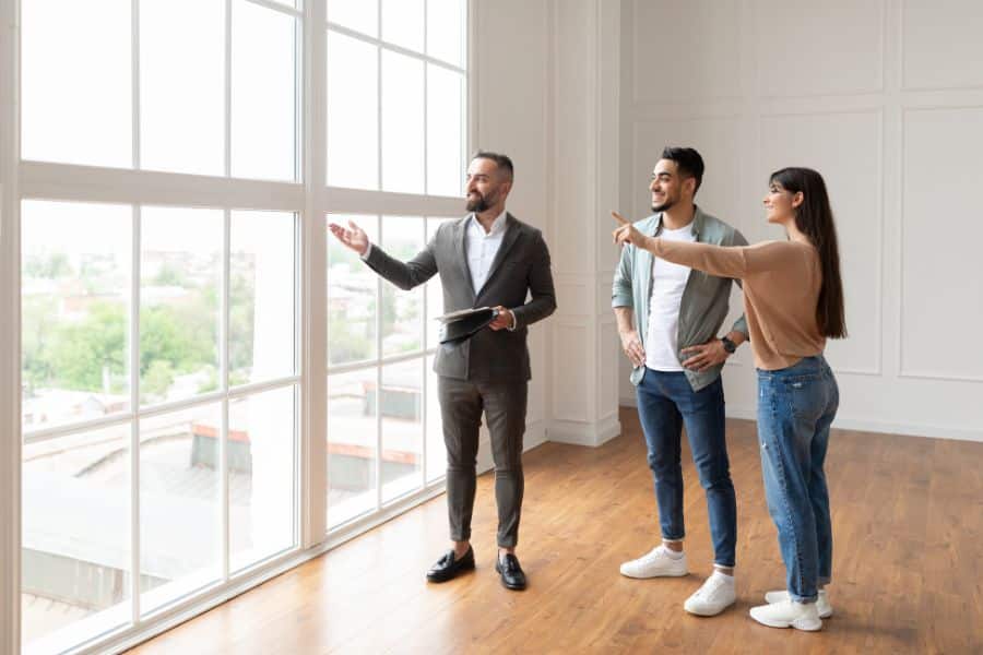 réussir sa reconversion en agent immobilier