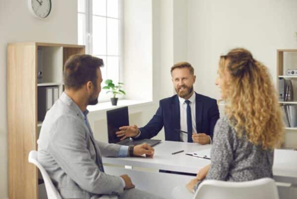 quelles sont les obligations de l'agent immobilier envers l'acheteur ?
